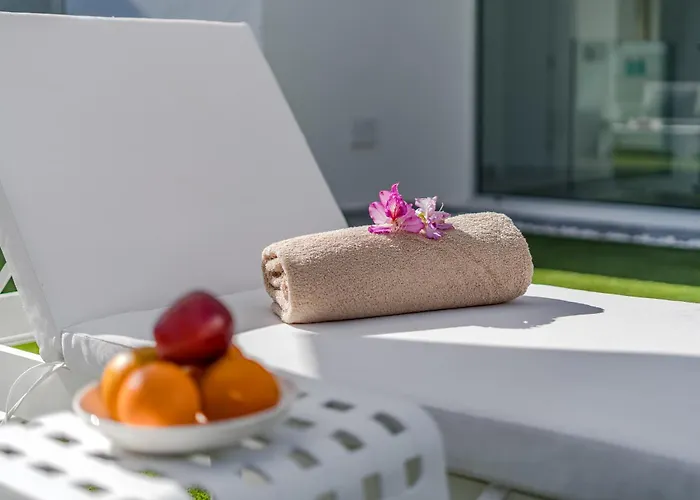 Estandar 2 - Casangular By Upper Вілла Адехе